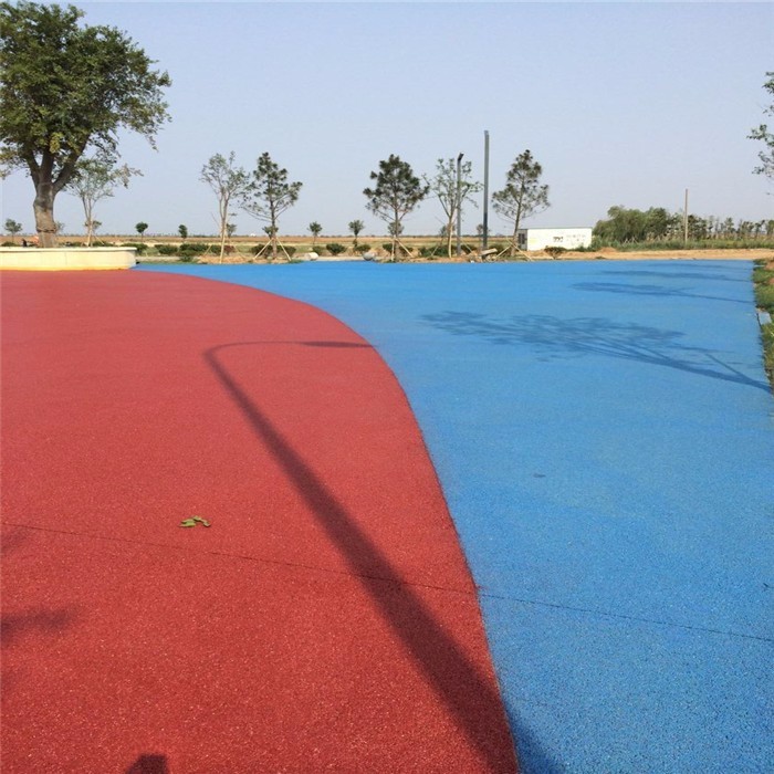 透水地坪和透水砖的区别 透水地坪和透水砖的区别