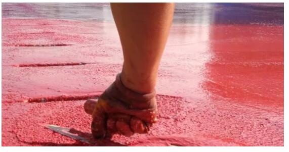 塑胶跑道在什么样的温度下可以施工？